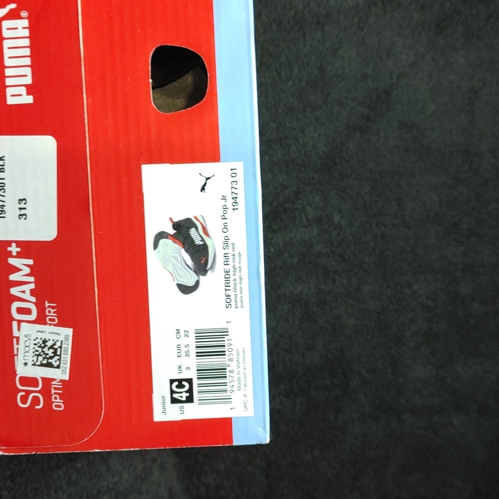 Shoes - Picture 4 of 6